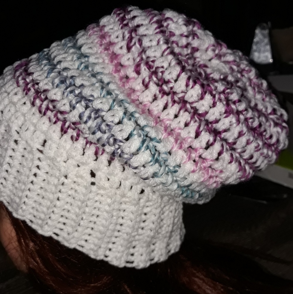 Crochet pop of color beanie - Picture 4 of 5